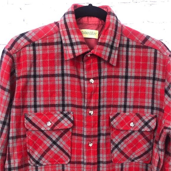 St. John’s Bay Vintage Wool Red Plaid Outdoors Button Down Flannel Shirt M - Picture 2 of 16